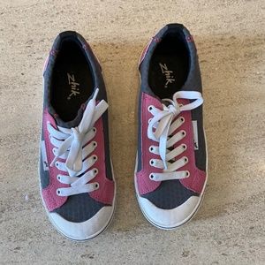 women's zhik boat shoes size 8